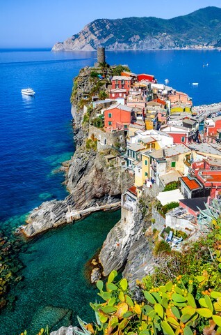 Cinque Terre, Italy, Scenic view of colorful village Vernazza